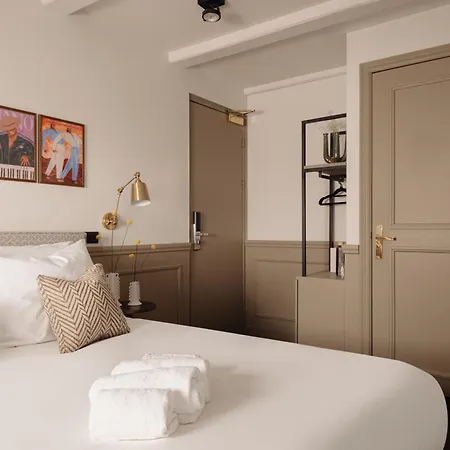 Adam Downtown מלון 4*
