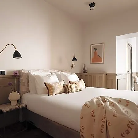 Adam Downtown Hotel 4*