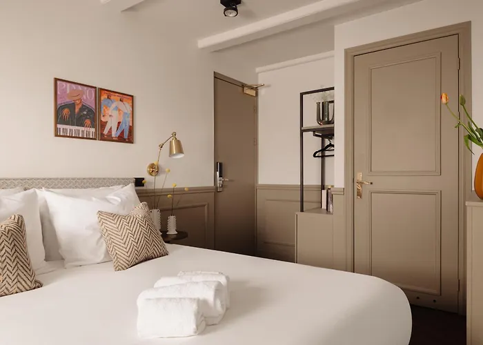 Adam Downtown Hotel 4*