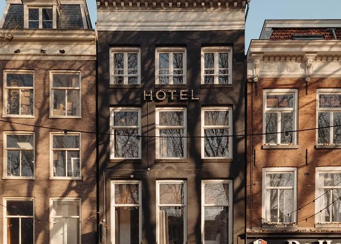 Adam Downtown Hotel 4*