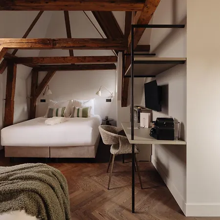 Adam Downtown Hotel 4*